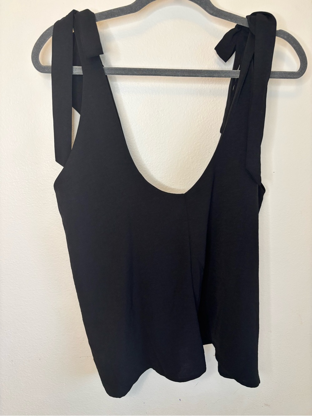 Timing Black Tie-Shoulder Tank Top